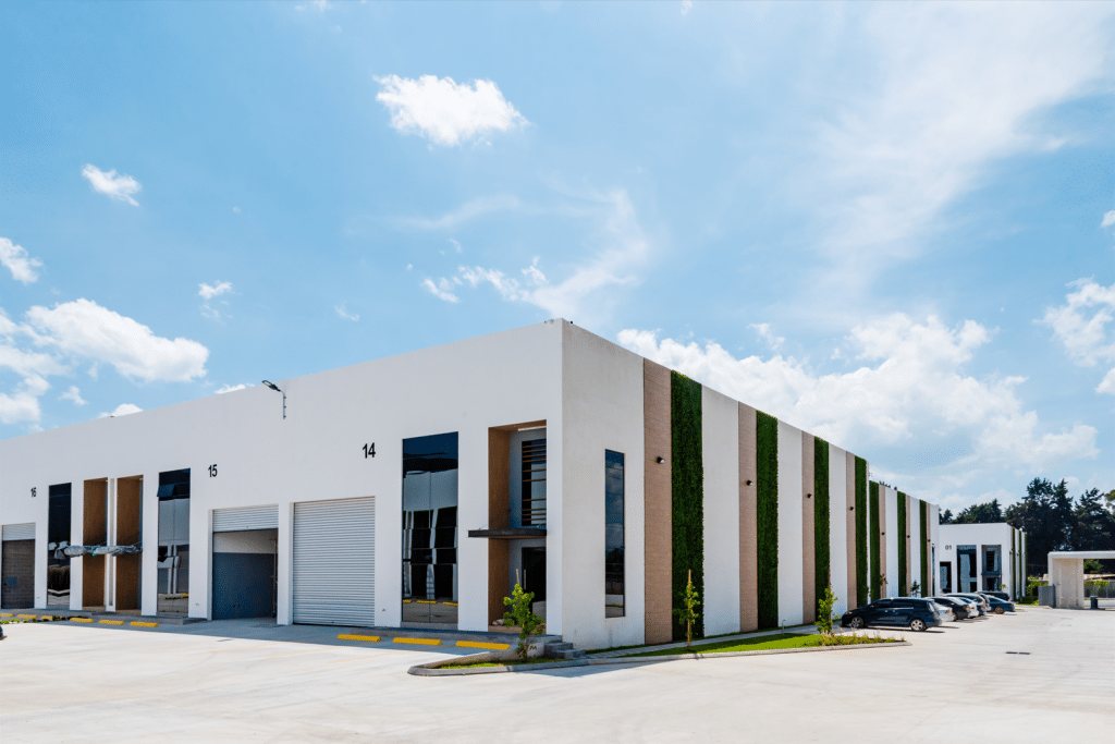 Complejo moderno de bodegas industriales en Guatemala ideal para logística y distribución empresarial en Villa Canales